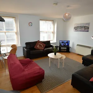 Metrostays - Stephen's Green 7-2 Dublin